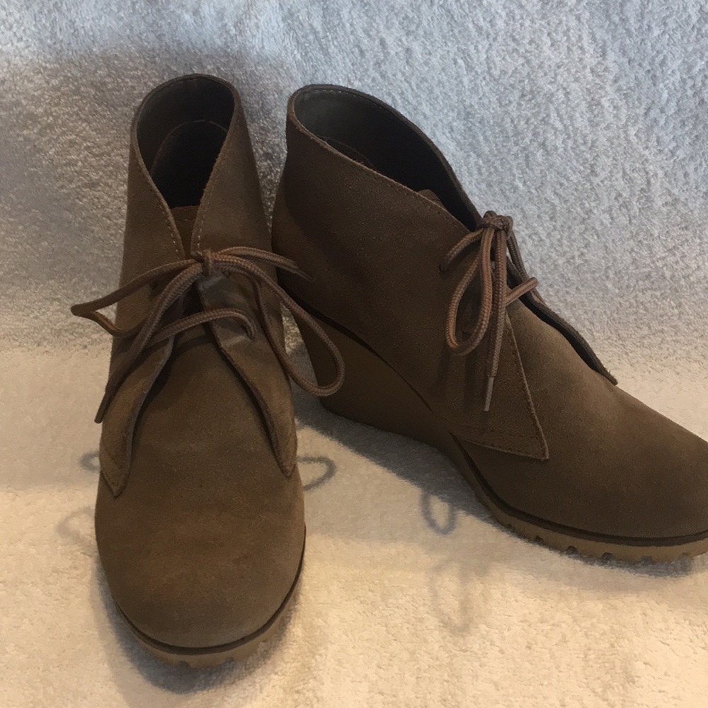 Boots / Kelsi Dagger